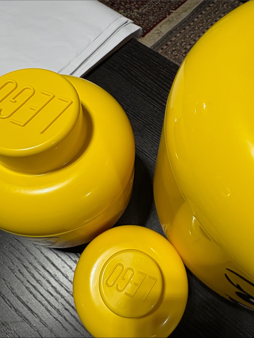Lego Bright Yellow Smiling Minifigure Head Canister Trio - Picture 3 of 4